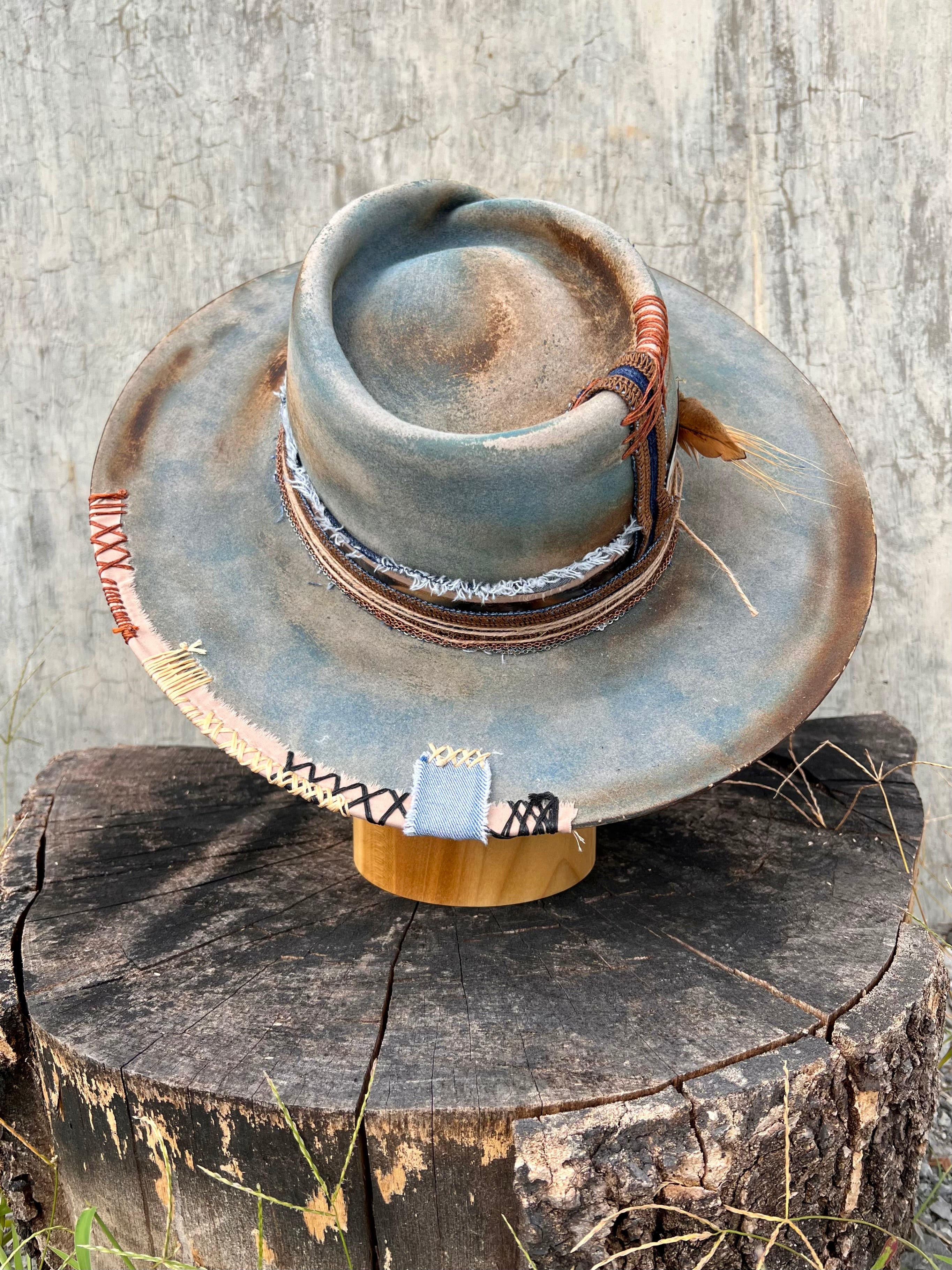 Tempered Teal Vintage Wide-Brimmed Felt Hat - Image 3